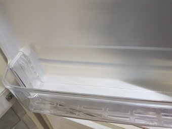 A++ úsporná A+ lednice s mrazákem jako NOVÁ - 4