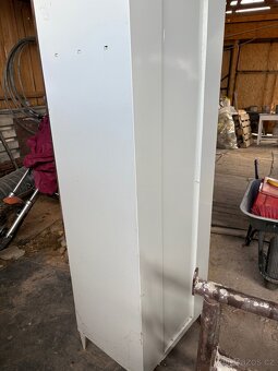 Plechové šatní skříňky - 4