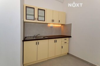 Pronájem komerční Obchodní prostory, 77㎡ - 4