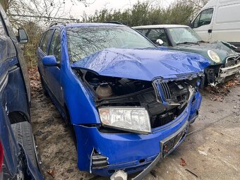 Škoda Fabia 2003 rok 1.4i benzin - 4