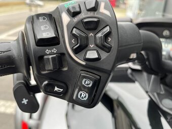 Can am Spyder F3 T - 4