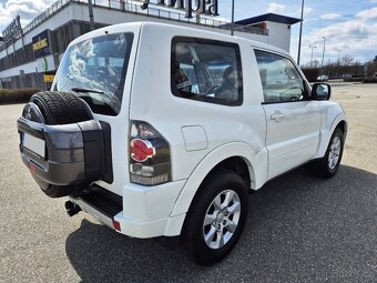 MITSUBISHI PAJERO 3.2DiD 140KW 2016 1 MAJITEL XENON NAVIJÁK - 4