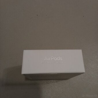 Apple Airpods čtvrté generace - 4