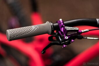 Prodám enduro kolo Evil Wreckoning v top stavu - 4