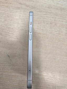 Apple iPhone 15 256GB Green - 4