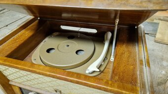 Elektronkové rádio Tesla Poém 1005A - 4