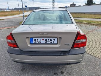 Volvo 2.8 T6 200kW - 4