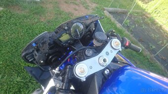 Yamaha yzf-r1 - 4