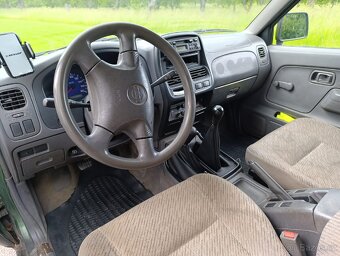 Nissan Navara D22 76kw Double cab - 4