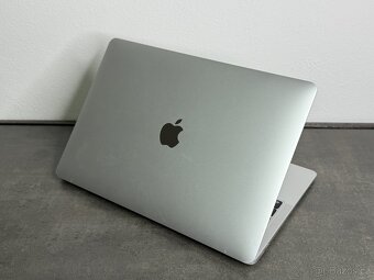 MacBook Air 13'' 2020 / M1 / 8GB / 256GB SSD / Silver - 4