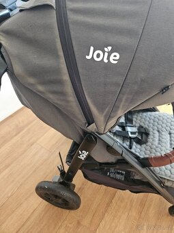Kočárek sporťák joi litetrax s příslušenstvím - 4