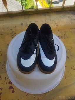 Prodám Pánské sálovky Nike BRAVATAX II IC - 4