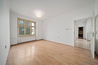 Prostorný byt 4+1 ve skvělé lokalitě u centra - Dvůr Králové - 4