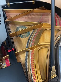 Klavír - černé křídlo Petrof vel. V 103KC - 4