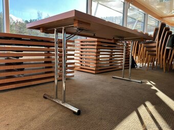 8 kusů PROFI GASTRO jídelní stoly SKLÁDACÍ - 4