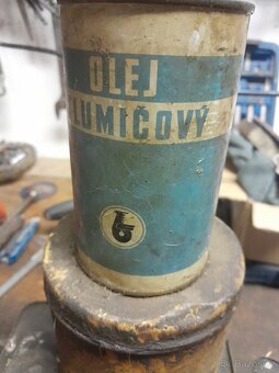 Staré plechovky od olejů - 4