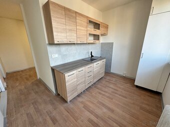 Nabízím pronájem 2+1 s balkonem Kadaň - 4