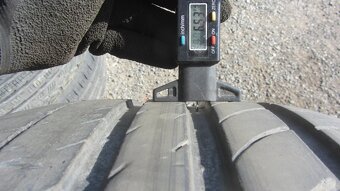 Letní pneu 275/45/19 Dunlop - 4