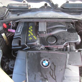 BMW 320i - 4