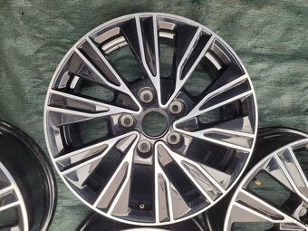 Alu disky Volkswagen T7 Multivan Dundord R17 5x120 - 4