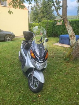 Skútr Suzuki Burgman 150 výkon 10,5KW - 4
