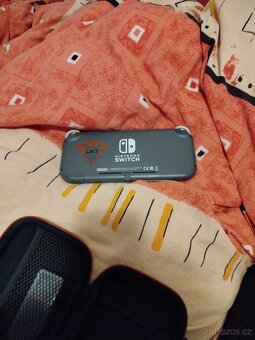 Nintendo Switch Lite - 4