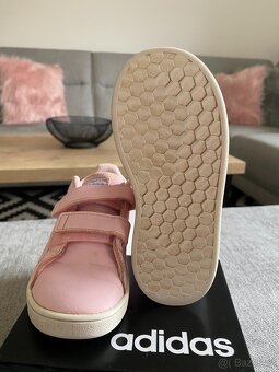 Dívčí botasky Adidas - vel. 26, TOP STAV - 4