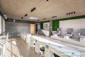 Pronájem dvou komerčních prostor (každý 72m2), nyní zde mani - 4