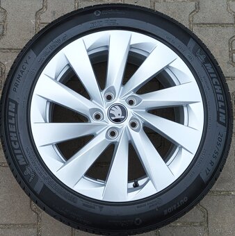 Originál sada disků Škoda Octavia IV 5x112 R17 Mensa - 4
