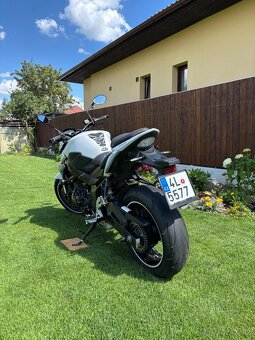 Suzuki GSR-750 ABS - 4