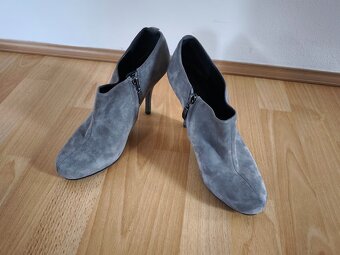 Dámské Guess boty v.40 bar.MGREY - 4