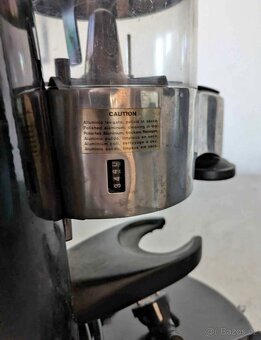 Mlýnek na kávu - 4