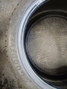 Zimní pneu Goodyear 255/40/18 99V - 4