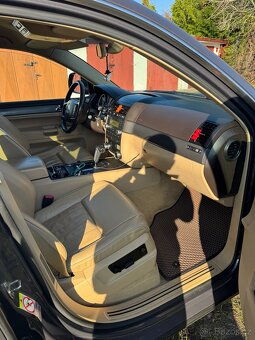 Prodám Volkswagen Touareg - 4