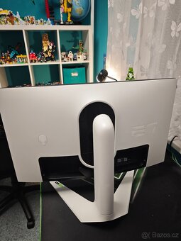 Monitor Alienware 2723DF 240hz - 4