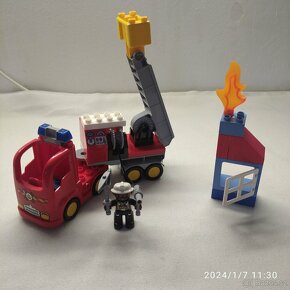 Lego duplo 10592 - hasičské auto, hasiči - 4