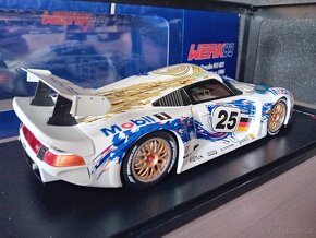 Porsche 911 GT1 1:18 Werk83 - 4