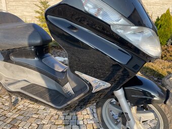 Piaggio X8 - 200 ccm - 4
