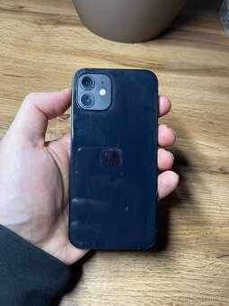 iPhone 12 64GB - v originálním stavu - 4