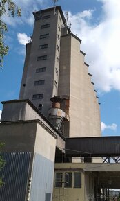 Predáme betónové obilné silo so sklad. areálom. - 4