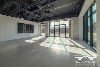 Pronájem obchodní prostory, 431 m2 - Praha - Karlín - 4