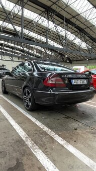 MERCEDES W209 CLK 270 CDI AVANTGARD NAFTA 2006 AUTOMAT
- 4