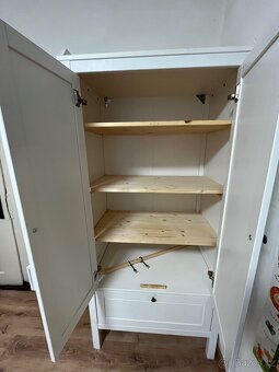 Set IKEA Sundvik: šatní skříň a přebalovací stůl/komoda - 4