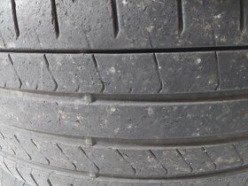 Bmw X7 pneu letni 275/ 40/ 22 a 315 /35/ 22 - 4