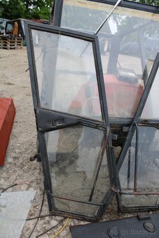 Zetor crystal 8145 kabina rám střecha dveře panel okna - 4