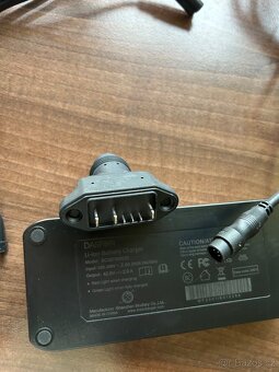 Nabíječka Darfon 42V 2A vc. Adaptéru pro baterie Darfon - 4