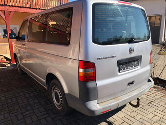 Volkswagen Transporter o.Caravelle T5 2,5TDI 96Kw 9míst - 4
