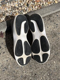 Boty Nike Revolution 4 - 4