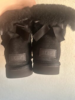 Ugg Bailey Bow boty/válenky vel.37 - 4