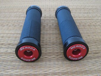 Nové gripy s objímkami MEROCA Competition Lock-On Grips - 4